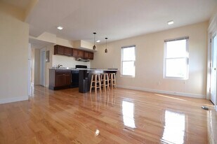 23 Weitz St, Unit 2 in Boston, MA - Building Photo