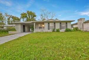 1310 Celia Way in Decatur, GA - Building Photo