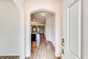 227 Reagor Dr in Taylor, TX - Building Photo