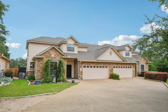 13900 Ashton Woods Cir in Austin, TX - Building Photo - Building Photo