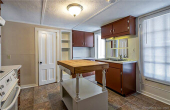 356 Main St in Wallingford, CT - Building Photo - Building Photo