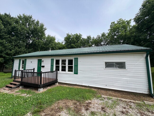 301 Dan St in Warrensburg, MO - Building Photo - Building Photo