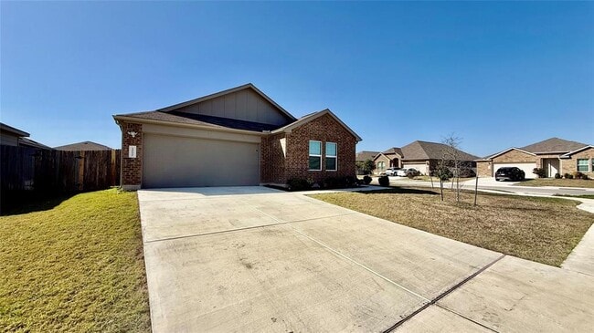 1000 Berryhack Ct in Hutto, TX - Building Photo - Building Photo