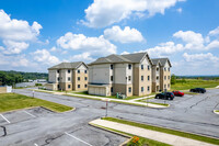 104 Campus Commons Lane in Johnstown, PA - Foto de edificio - Building Photo