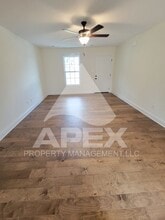 8029 Poplar Grv Ln in Powell, TN - Building Photo - Building Photo