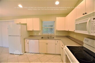 2350 Mauve Terrace in North Port, FL - Foto de edificio - Building Photo