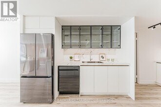 131 Torresdale Ave in Toronto, ON - Building Photo - Building Photo