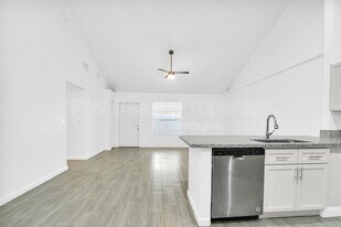 13998 Folkestone Cir in Wellington, FL - Building Photo