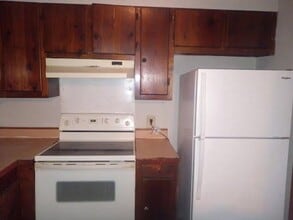 1972 Comstock Ave in North Charleston, SC - Building Photo - Building Photo