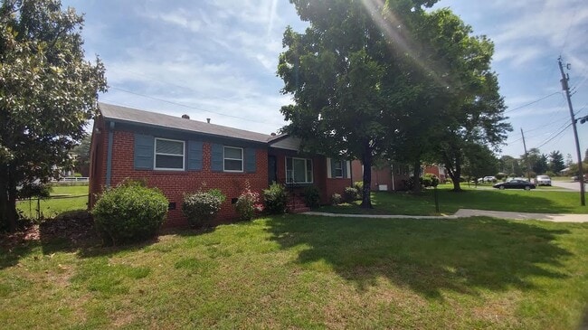 3207 Dancer Rd in Richmond, VA - Building Photo - Building Photo