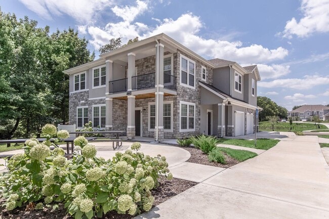Stonehaven Overland Park in Overland Park, KS - Building Photo - Building Photo