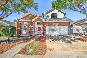 18113 Justice Ln in Dallas, TX - Building Photo - Building Photo