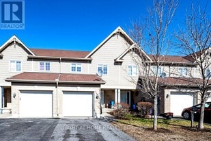 253 Eliot St in Clarence-Rockland, ON - Building Photo