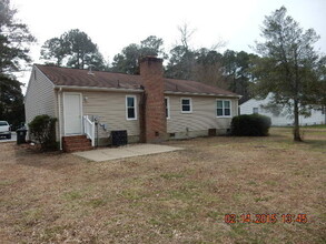 105 Little Florida Rd in Poquoson, VA - Building Photo - Building Photo