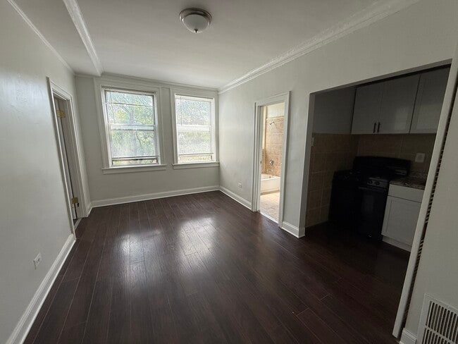 3420 W Irving Park Rd in Chicago, IL - Building Photo - Building Photo