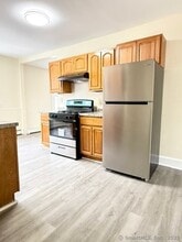 97 Davis Ave in Bridgeport, CT - Building Photo - Building Photo
