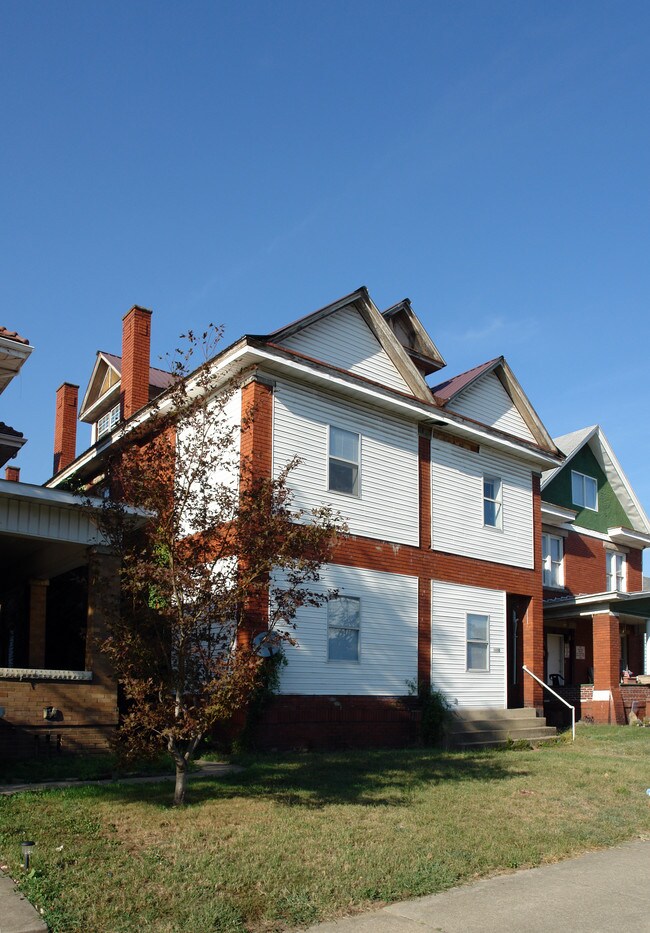 1430 7th Ave in Huntington, WV - Building Photo - Building Photo