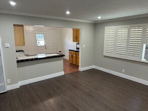 175 W Linden Ct-Unit -#B in Burbank, CA - Building Photo - Building Photo