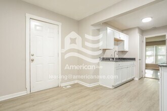 6835 Askew Ave in Kansas City, MO - Building Photo - Building Photo