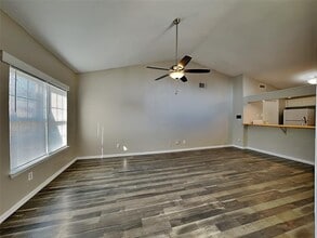 1621 Scottsdale Dr in Arlington, TX - Building Photo - Building Photo