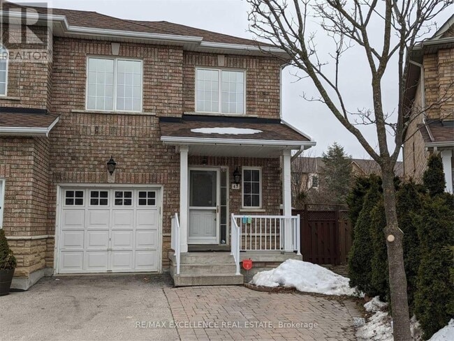 property at 43 Foxchase Ave