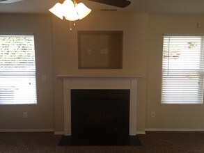 4551 Brimmer Place Ct in Kernersville, NC - Foto de edificio - Building Photo