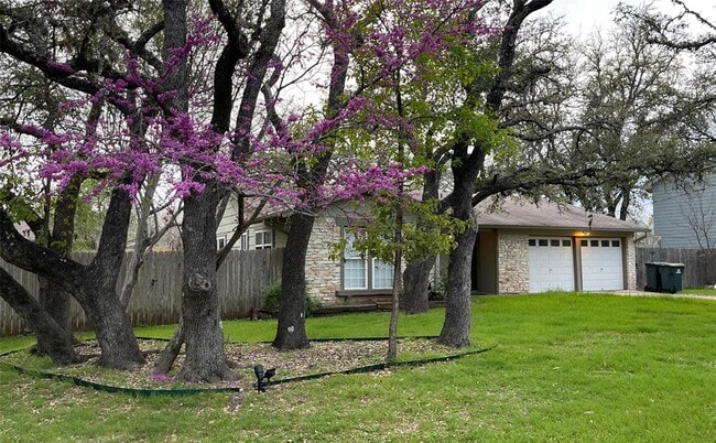 property at 1902 Casa Grande Dr