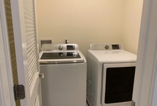 499 Hamilton St in Franklin Township, NJ - Building Photo - Building Photo