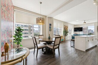 144 Elk Pl in New Orleans, LA - Building Photo - Building Photo