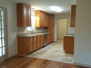 6304 Shore Dr in Douglasville, GA - Building Photo - Building Photo