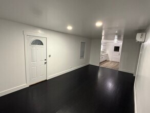 207 E Monroe St, Unit A in Rapid City, SD - Building Photo - Building Photo