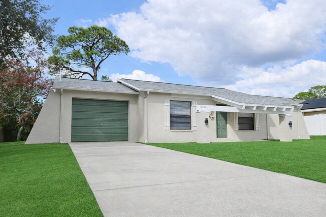 11267 Tuscanny Ave in Spring Hill, FL - Building Photo - Building Photo