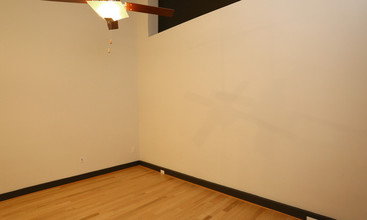 8th and Main in Richmond, VA - Building Photo - Interior Photo