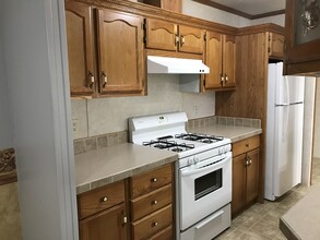 2406 Beech Dr in Kawkawlin, MI - Building Photo - Building Photo