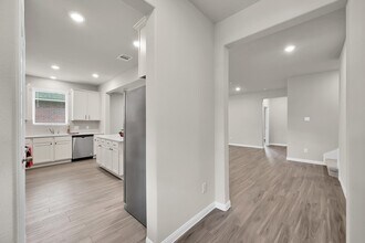 3346 Torrey Pines Dr in Montgomery, TX - Building Photo - Building Photo