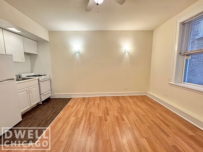 6900 N Lakewood Ave, Unit 6916-104