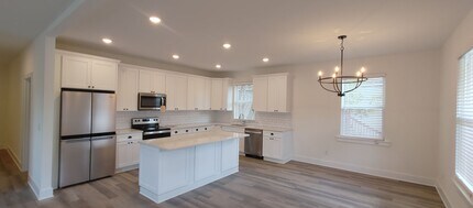 2411 E 14th St in Chattanooga, TN - Building Photo - Building Photo
