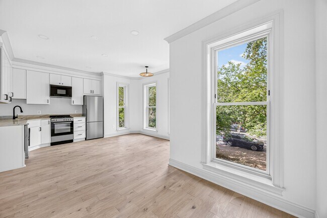 311 East Capitol St SE, Unit #6