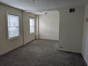 272 3rd St in Jersey City, NJ - Building Photo - Building Photo
