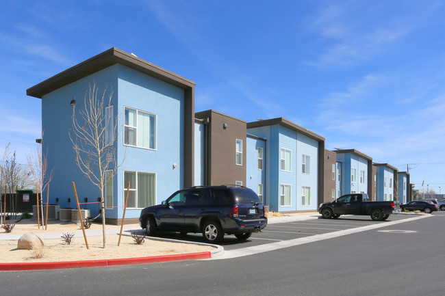 Alpine Haven in Sparks, NV - Foto de edificio - Building Photo