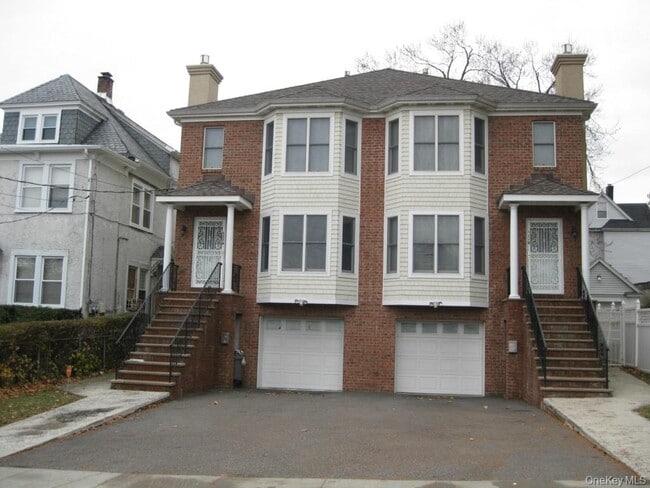 property at 622 S 6th Ave