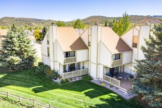 127 Yonex Ct in Park City, UT - Building Photo - Building Photo