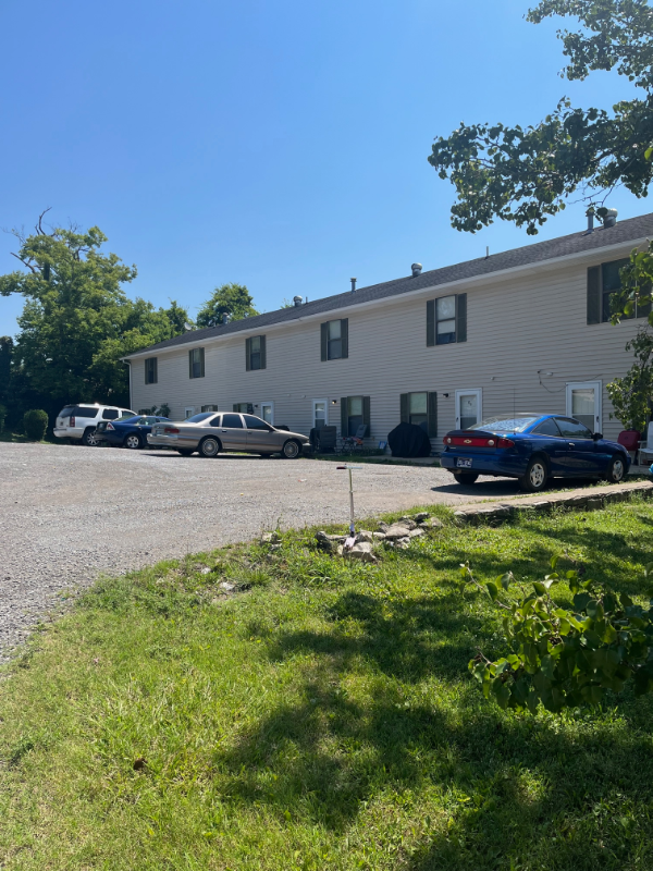 378 River St, Unit 6 in Hartsville, TN - Building Photo - Building Photo