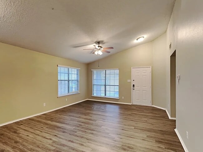 4353 Metronome Dr in Grand Prairie, TX - Building Photo - Building Photo