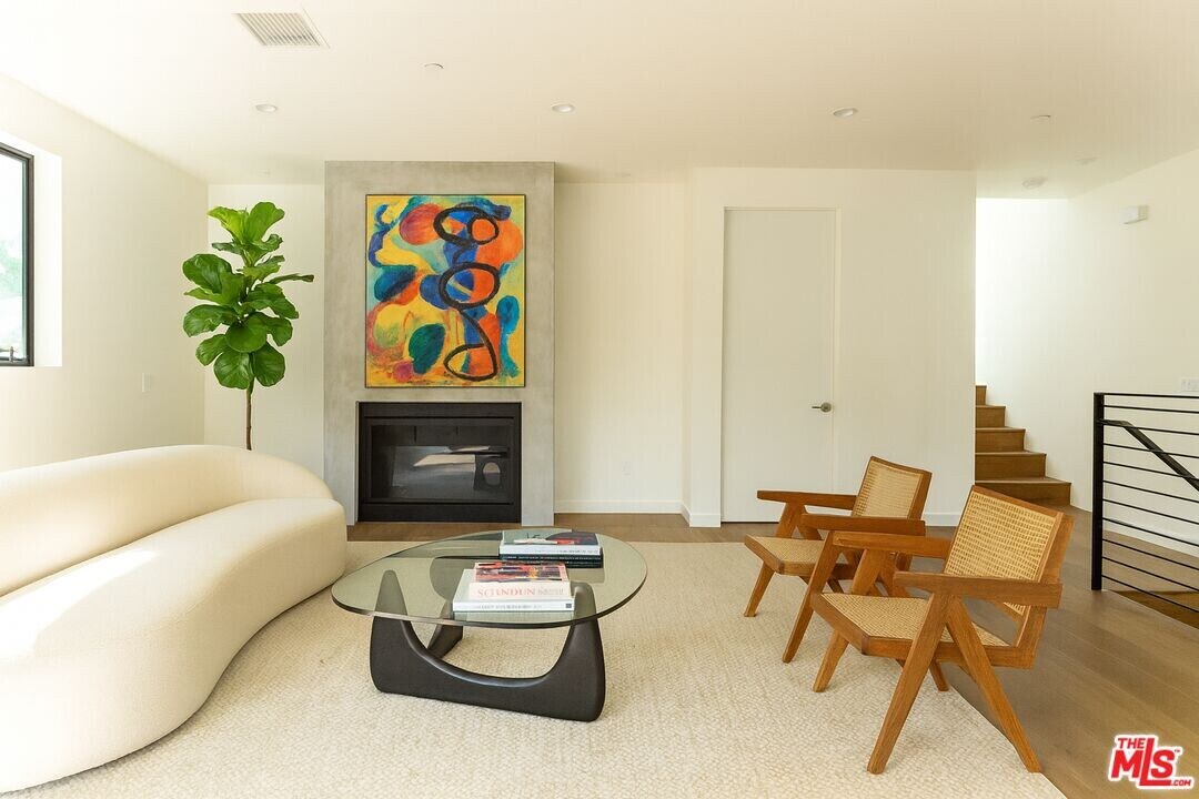 6348 Primrose Ave in Los Angeles, CA - Building Photo