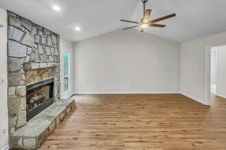 209 Clearwater Ct in Clayton, NC - Building Photo - Building Photo