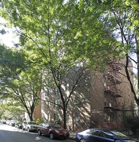 3550 81st St in Jackson Heights, NY - Building Photo