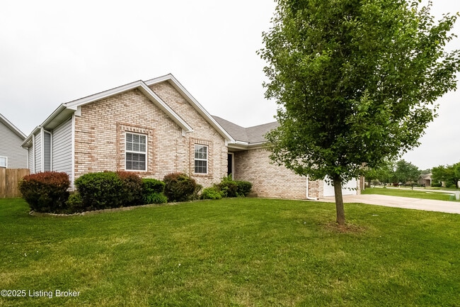 property at 3123 Northland Dr