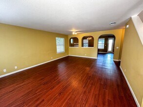 113 Orange Tree Ln in Georgetown, TX - Building Photo - Building Photo