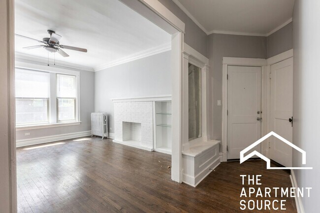 property at 1226 W Rosemont Ave